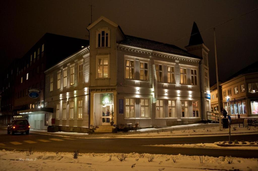 Olav Digre 1016 Hotell Sarpsborg Exteriör bild