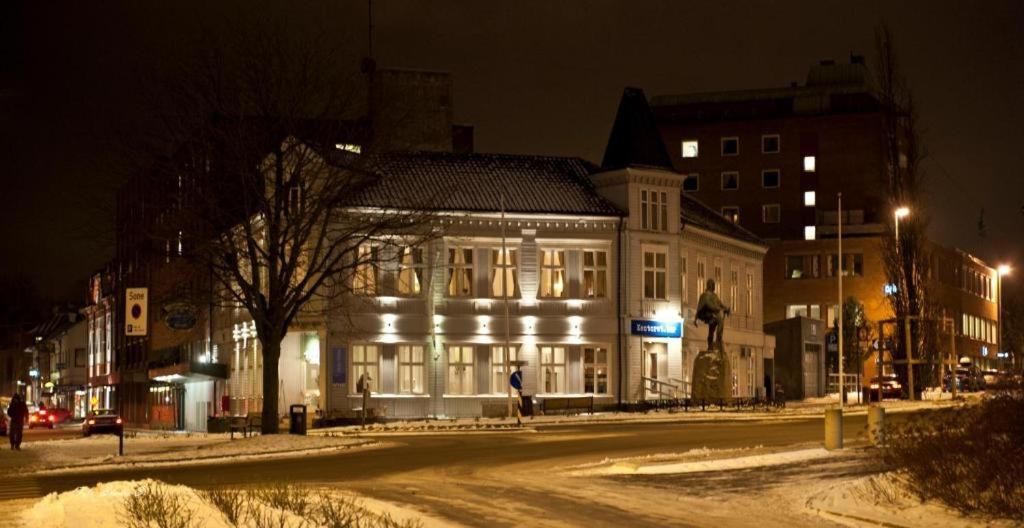 Olav Digre 1016 Hotell Sarpsborg Exteriör bild
